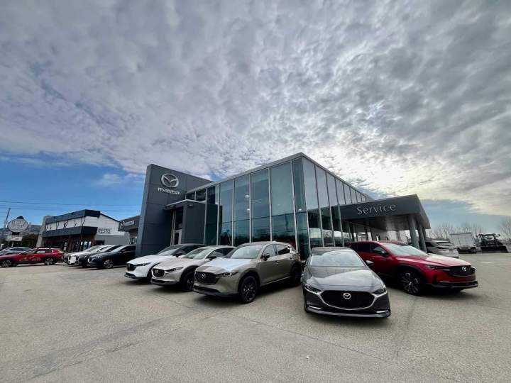 Bâtiment Mazda Charlevoix